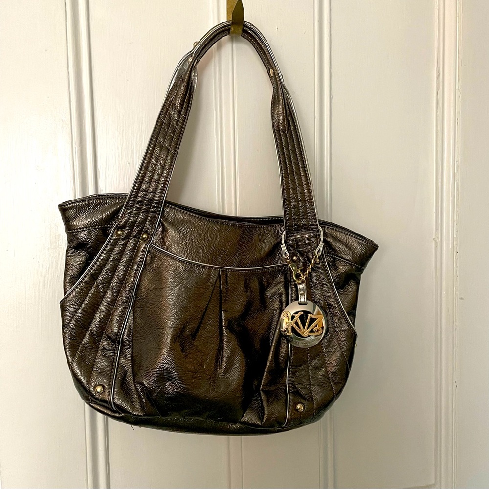 Pewter Kathy Van Zeeland large tote bag with zipper closure like new